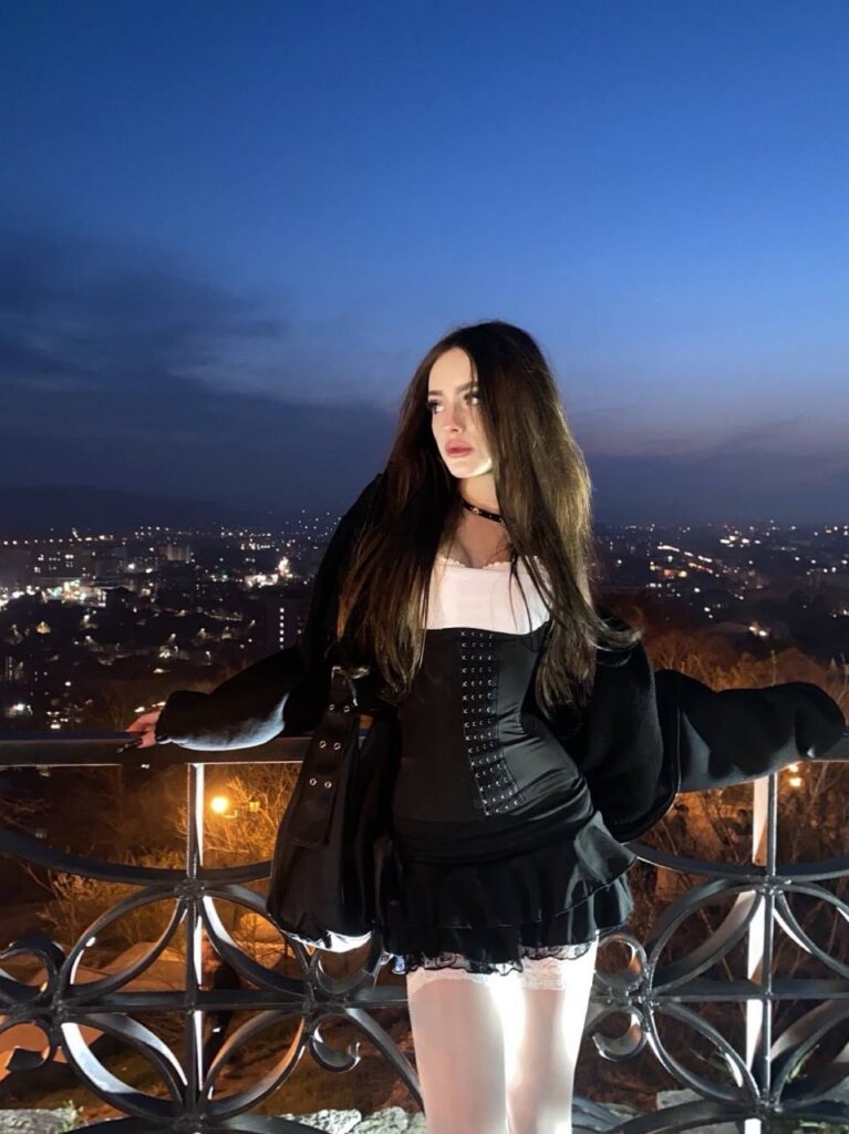 Модель