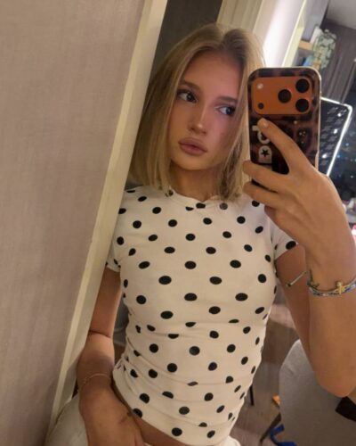 Слив Миленка Королевка